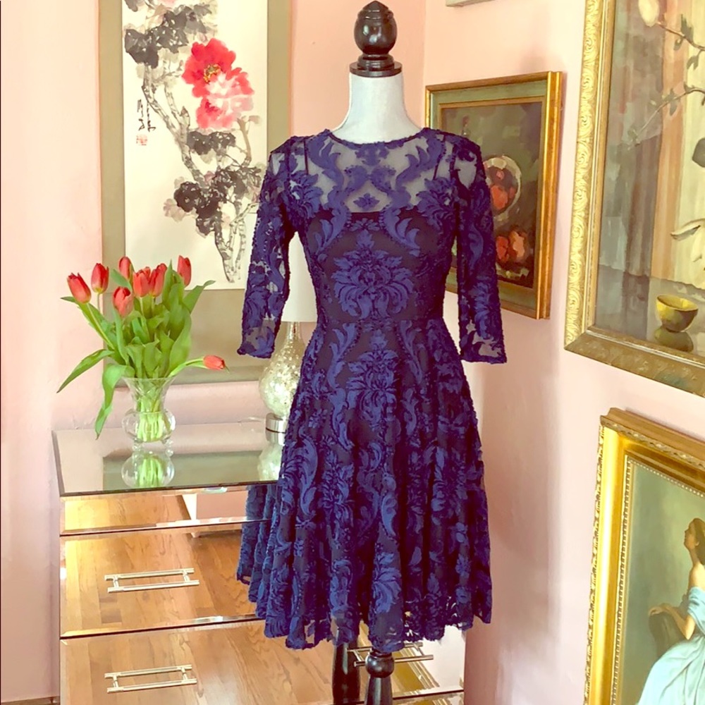 Black and blue jacquard print dress